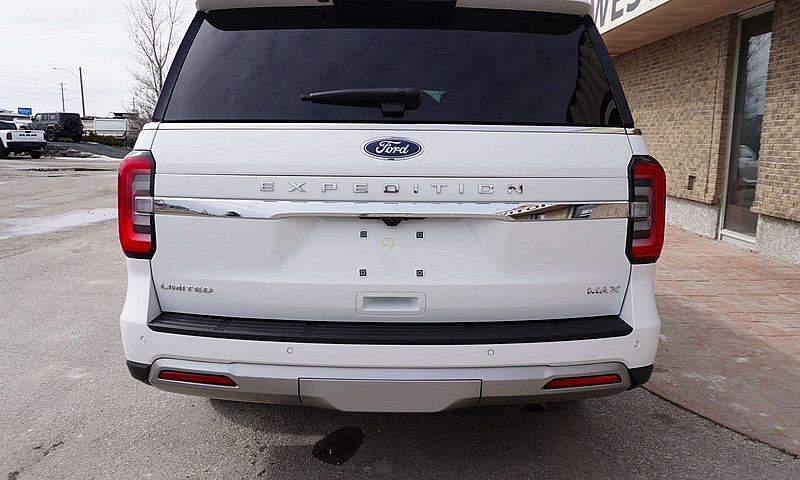 2024 Ford Expedition...