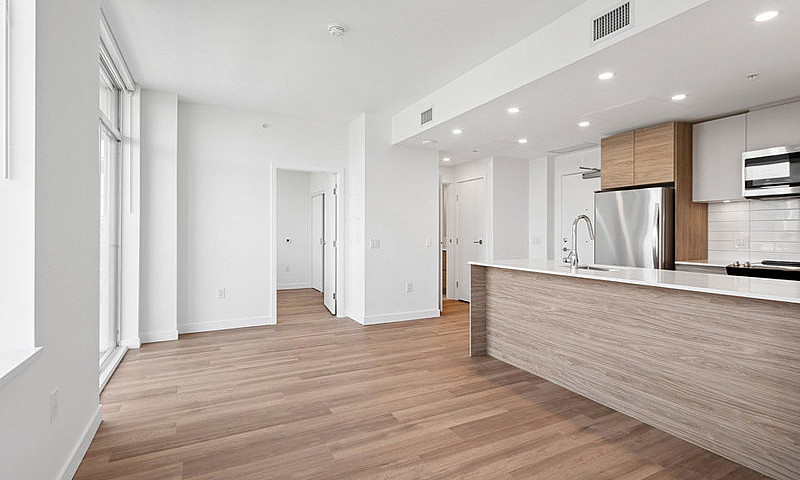 Urban 1 Bedroom Apar...