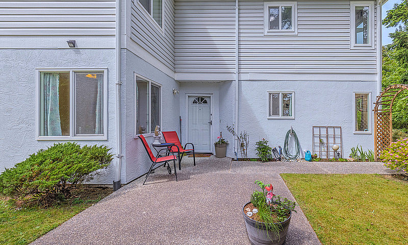 238 Bowlsby Street...