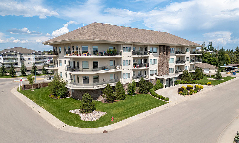 308-2800-Lakeview Dr...