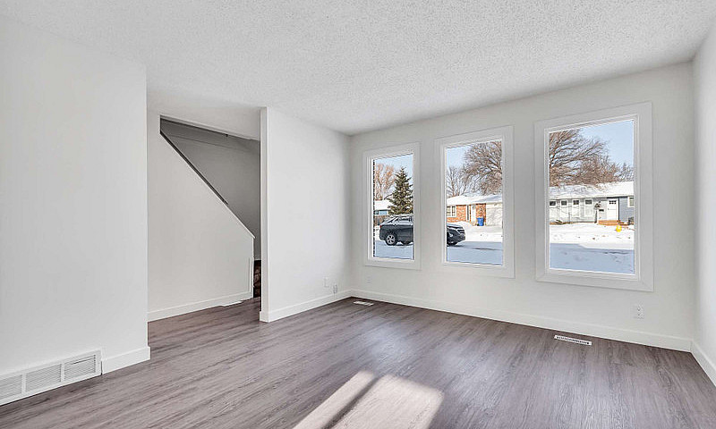 3 Bedroom Townhouse ...
