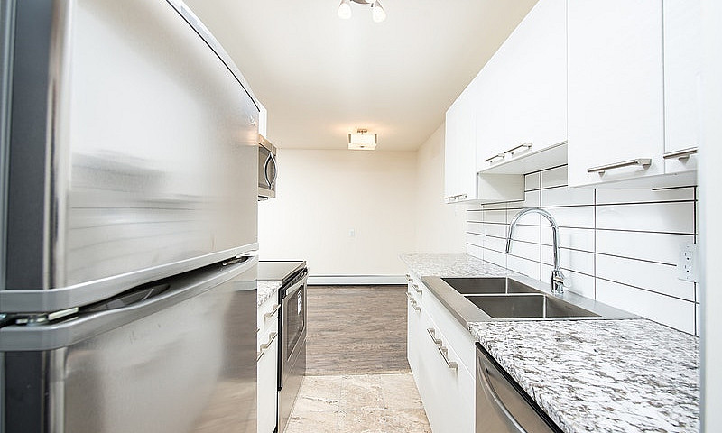 Winston Manor Apartm...