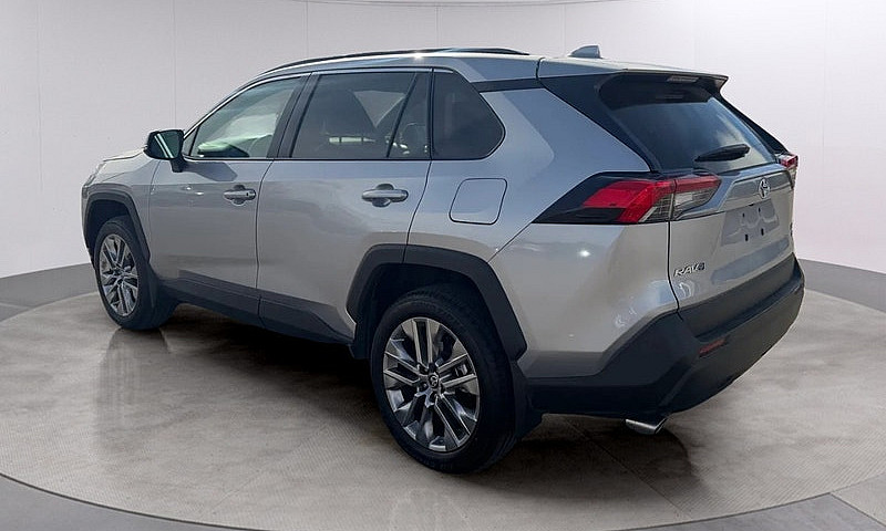 2024 Toyota Rav4 Xle...