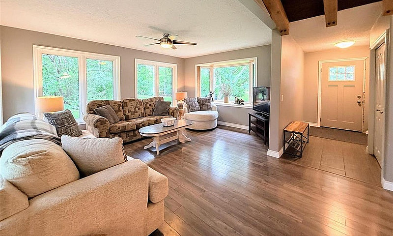 14 Waterfront Drive ...
