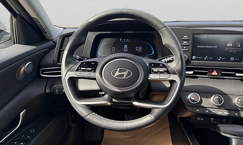2025 Hyundai Elantra...