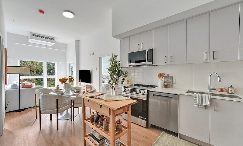 2 Bedrooms Apartment...