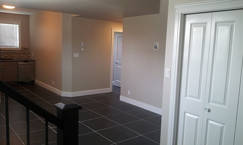 Basement Suite 2 Bed...