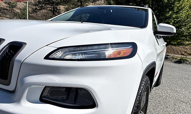 2017 Jeep Cherokee 4...
