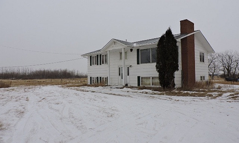 Acreage Just North O...