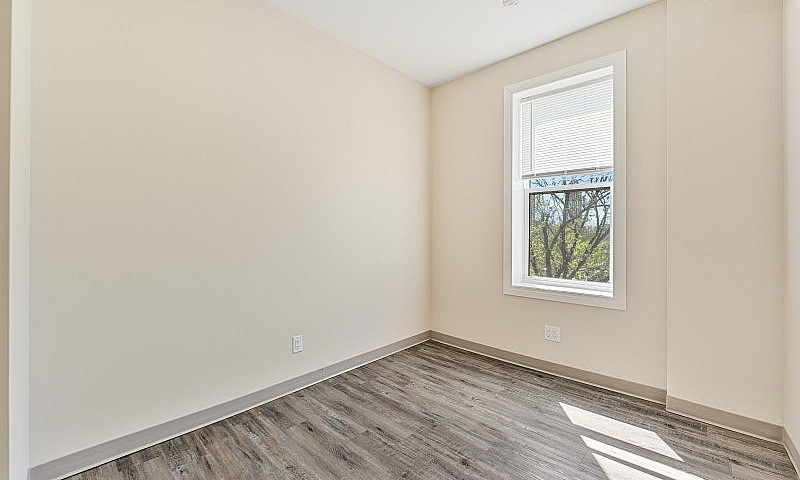 181 Balmoral - 3 Br ...