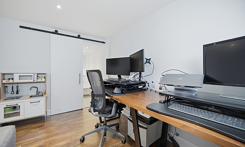 Detached Renovated H...