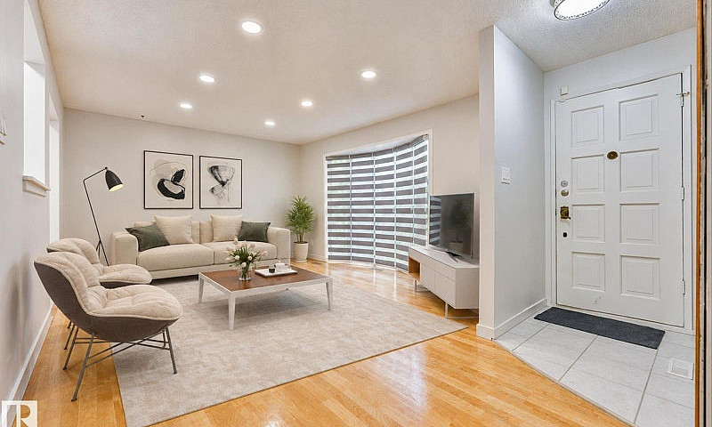 4324 70 St Nw Edmont...