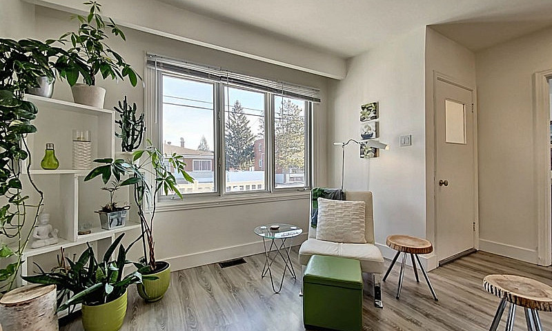 $579,000 - Semi-Deta...