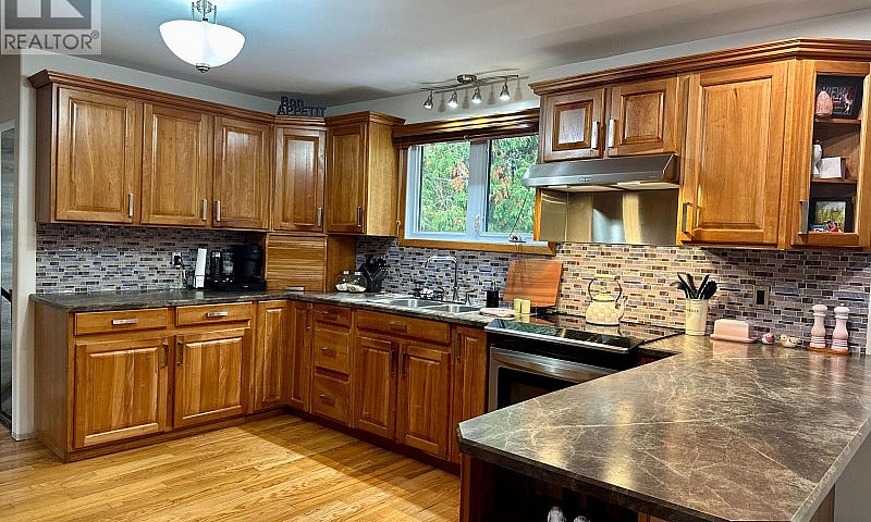 571 Broadwood Avenue...