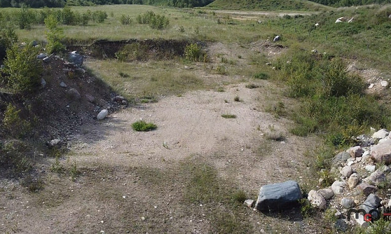 20306 43.9 Acre Grav...
