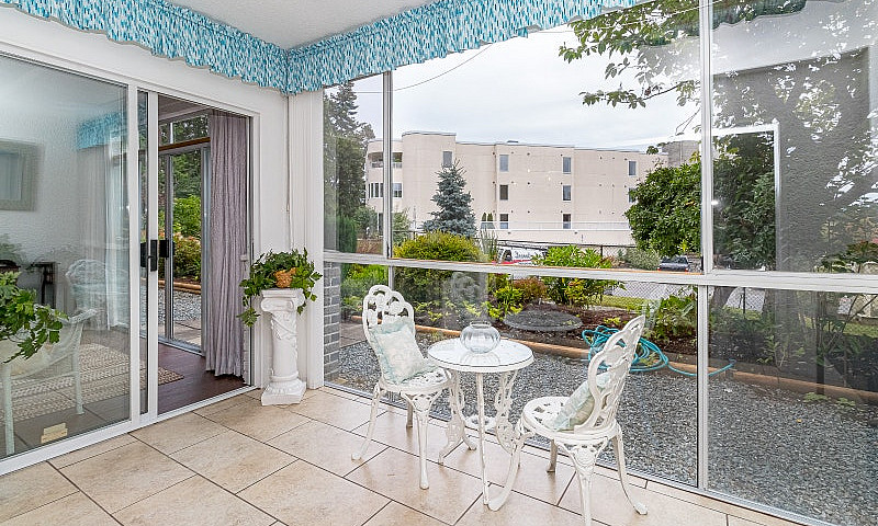 Beautiful 1 Bed 1 Ba...