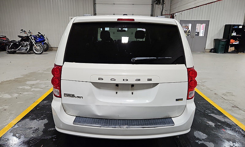 2011 Dodge Grand Car...