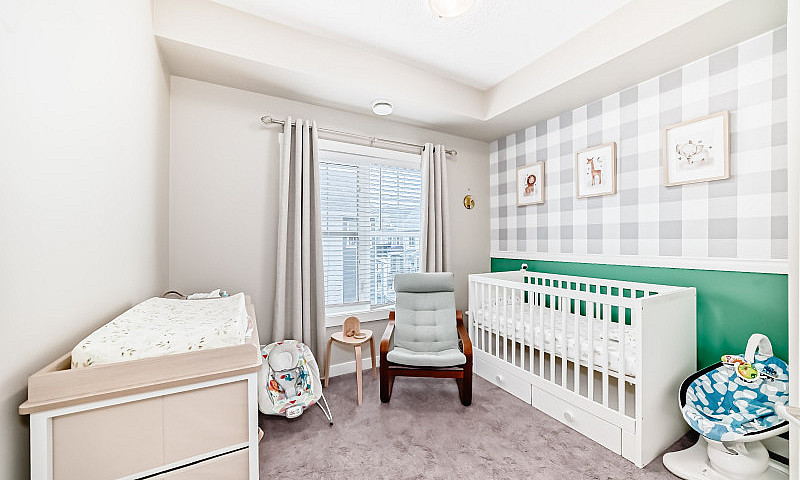 Upper Unit - 2 Bed 1...
