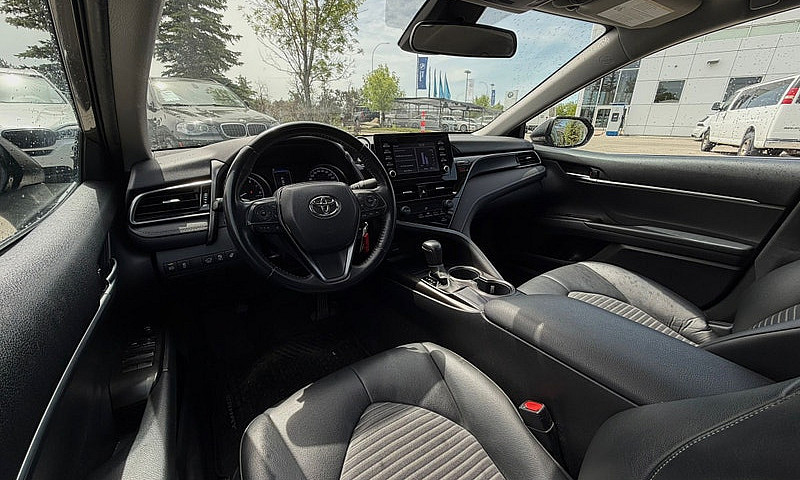 2022 Toyota Camry Se...