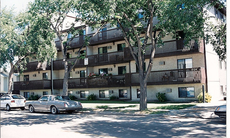 Large Newly Renovate...