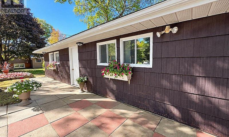 367 Northern Ave. E....