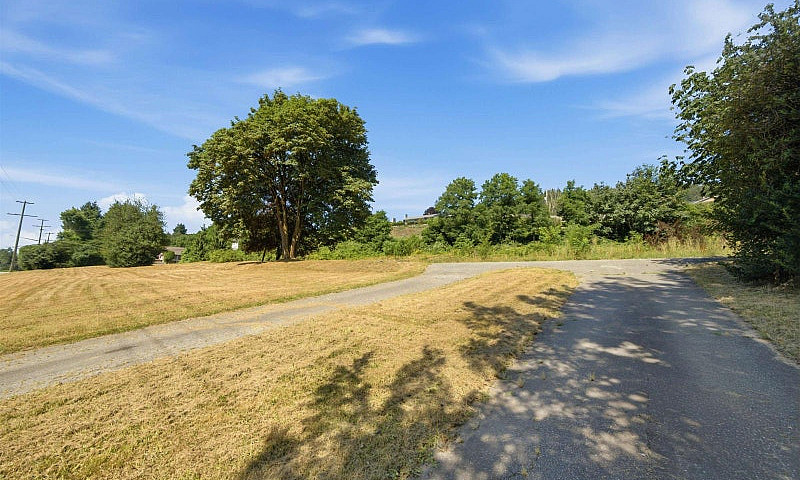 34491 Lougheed Highw...