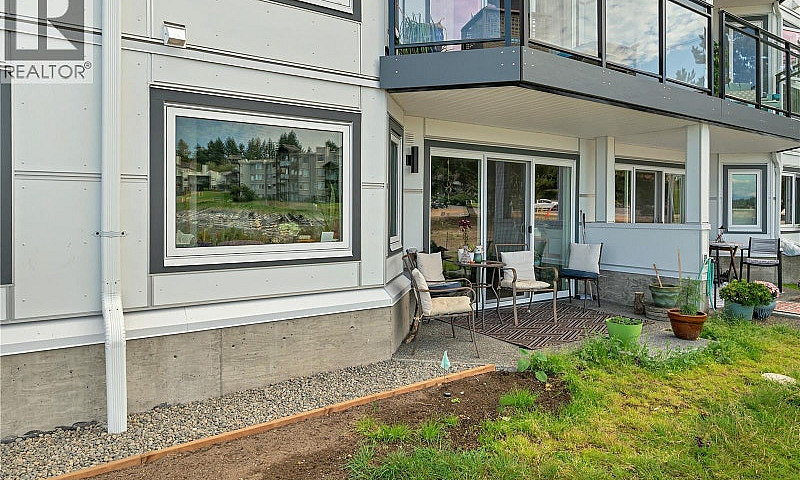 104 87 Island Hwy S ...