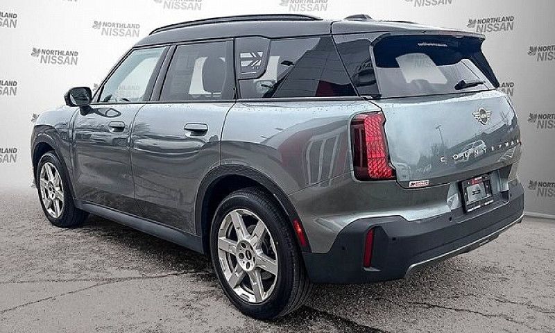 2025 Mini Countryman...