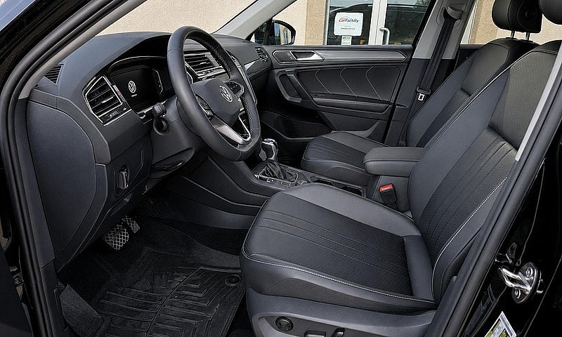 2023 Volkswagen Tigu...