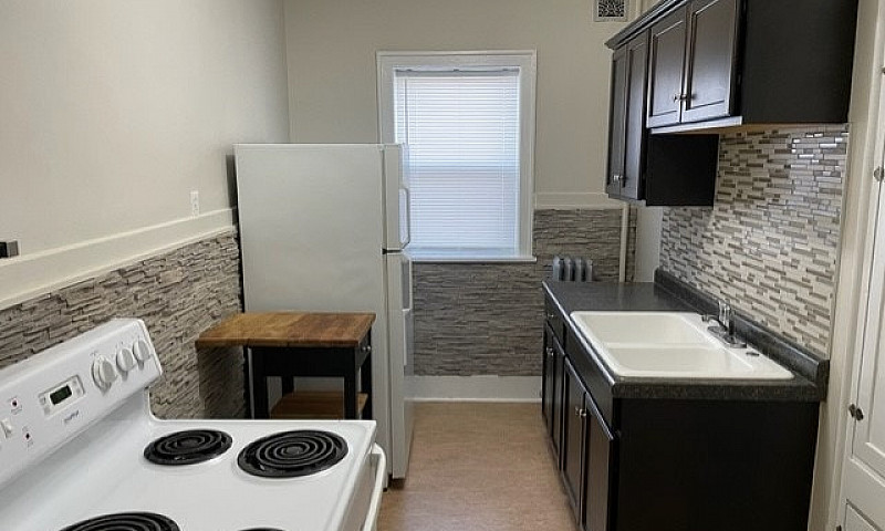209 Furby - 1 Br - A...