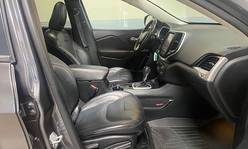 2015 Jeep Cherokee T...