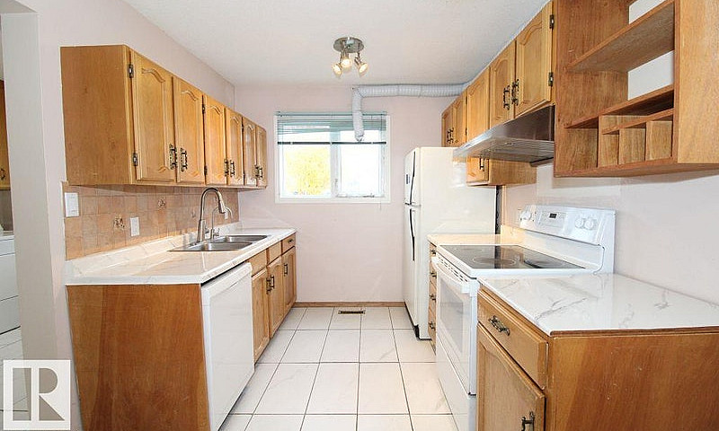 11393 22 Av Nw Edmon...