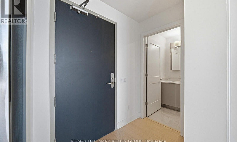 2604 - 180 George St...