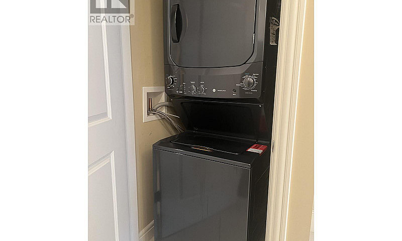 Basement 1115 W 47Th...