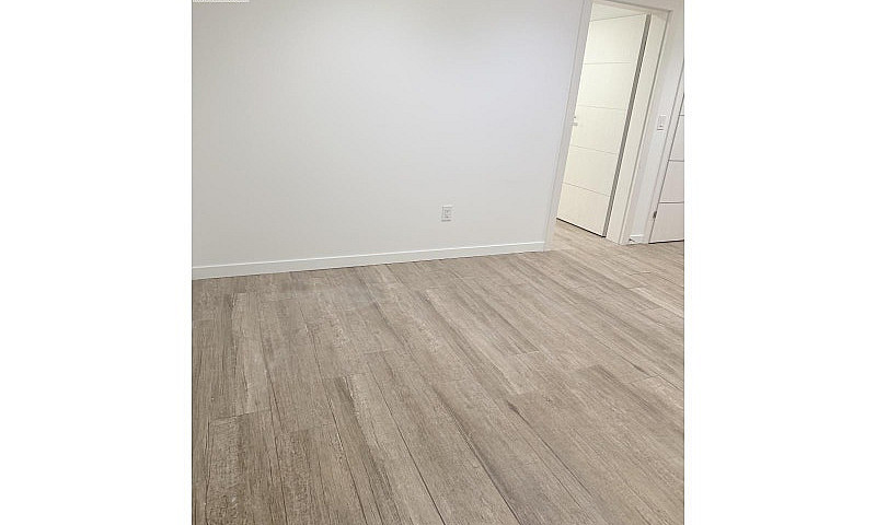 Bsmt 2150 Kugler Ave...