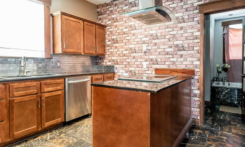 Income Property! Clo...