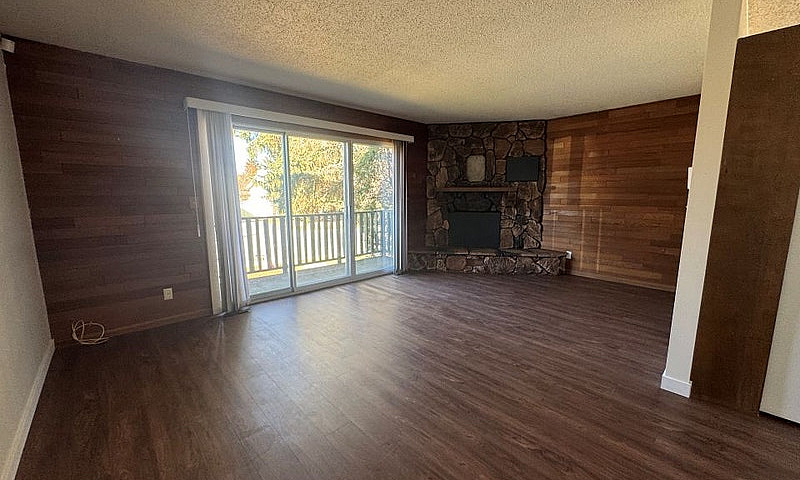 75 Wright Avenue - 7...