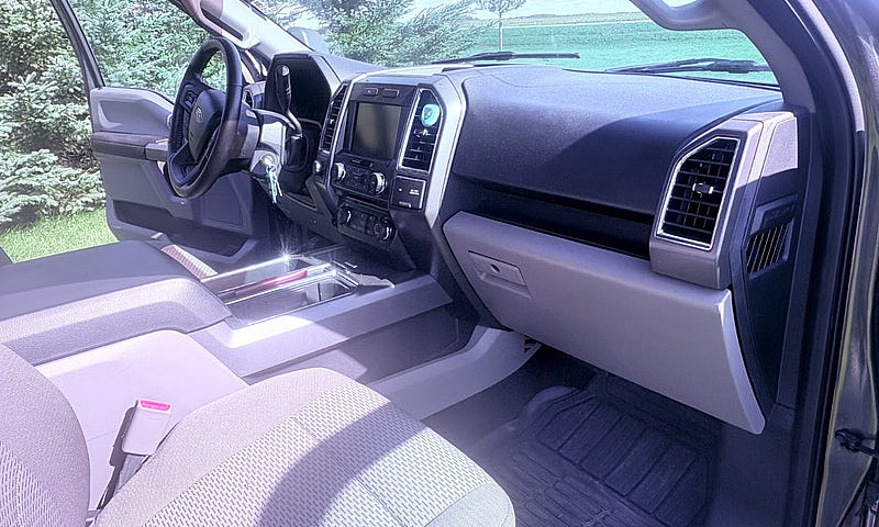 2015 Ford F-150 Pick...