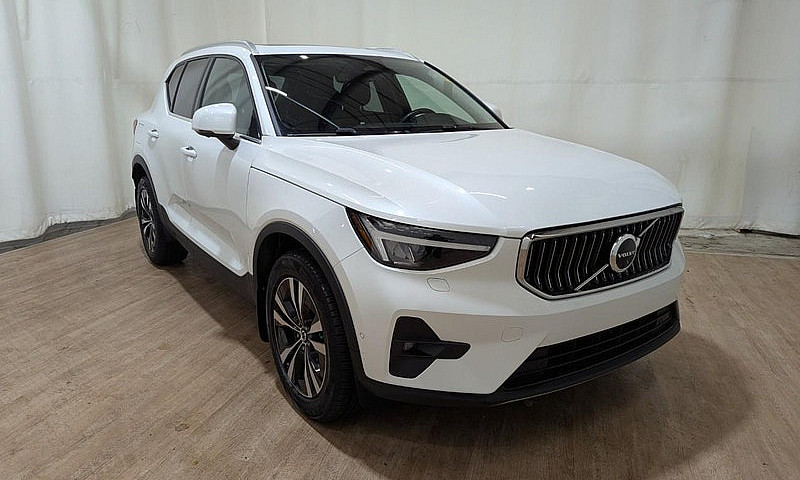 2023 Volvo Xc40 B5 U...