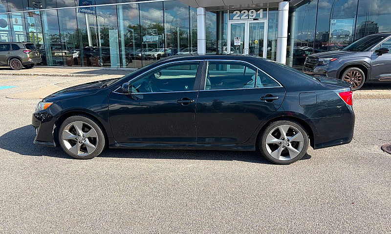 2012 Toyota Camry Se...