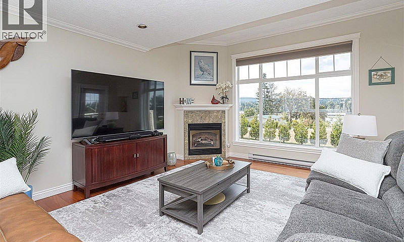 6315 Central Saanich...
