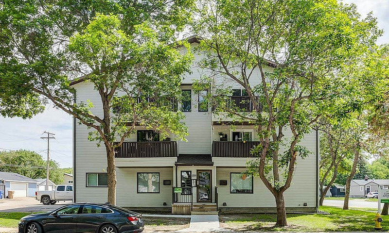 Modern Apartments Wi...