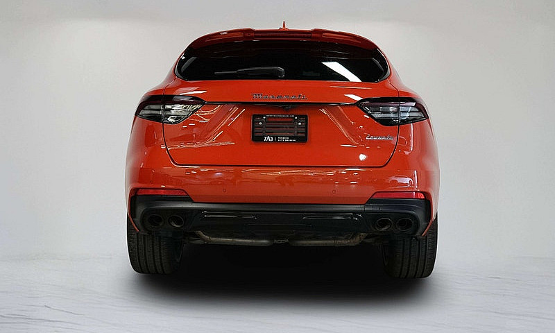 2023 Maserati Levant...
