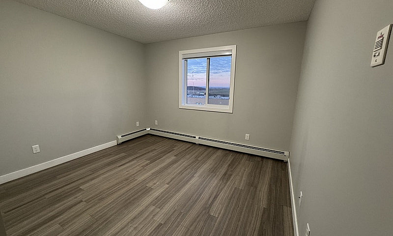 3 Bedroom 2 Bath - H...