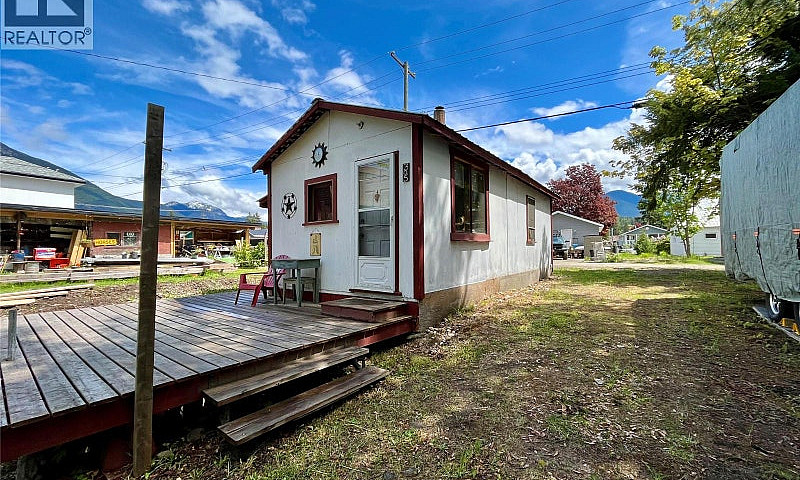 305 8Th Avenue Nw Na...