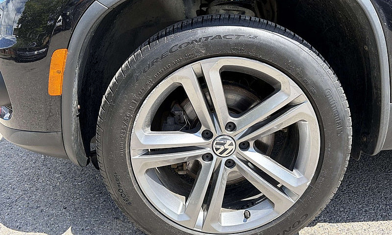 2017 Volkswagen Tigu...