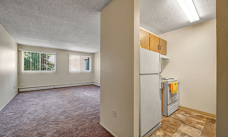 2 Bed X 1 Bath Apart...