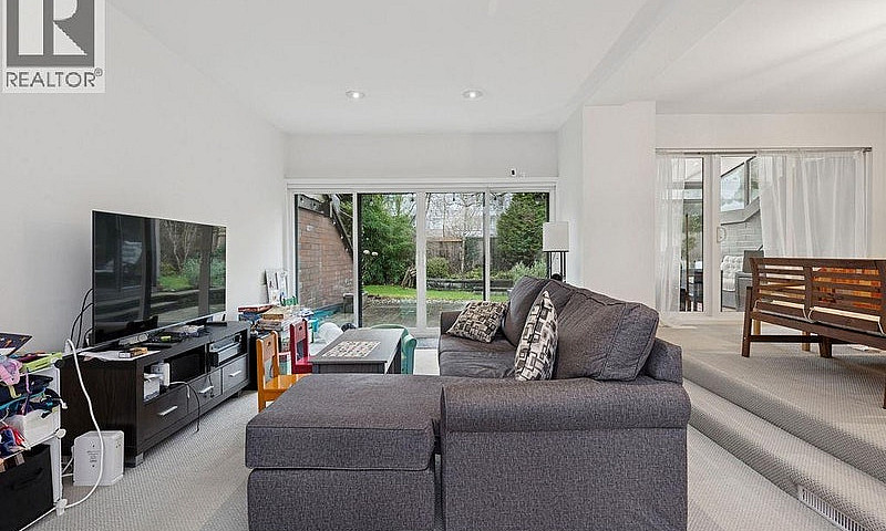 6605 Turnberry Cresc...