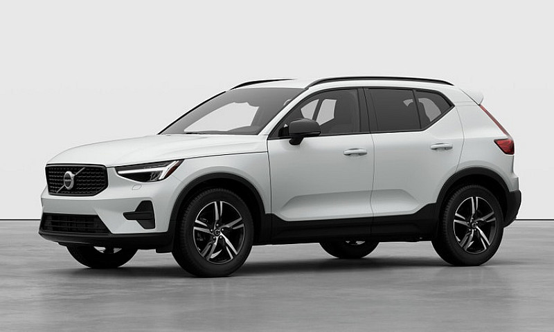 2026 Volvo Xc40...