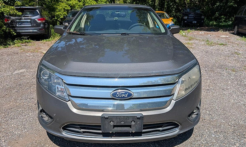 2010 Ford Fusion 4Dr...